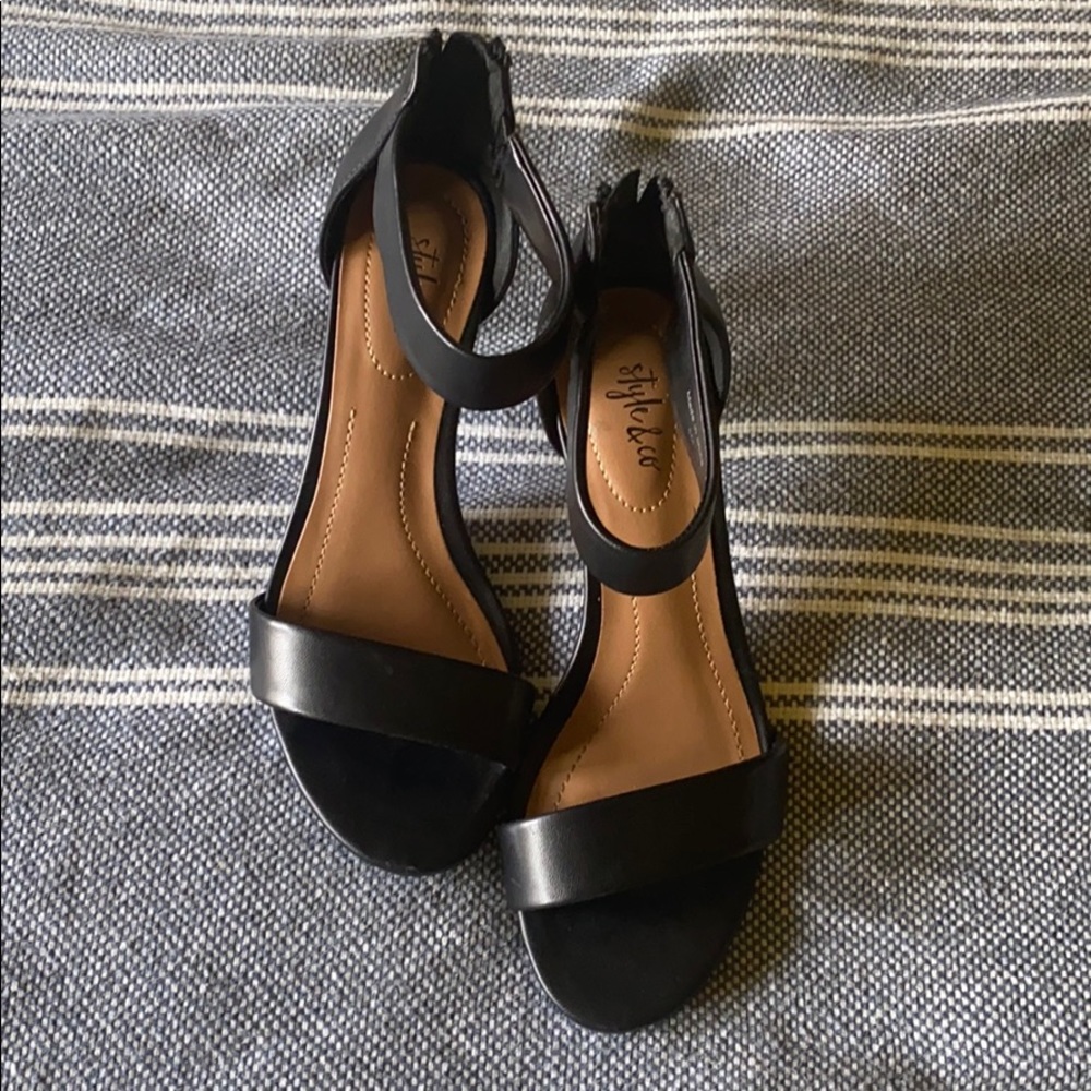 COPY - Paycee Two-Piece Dress sandals heels